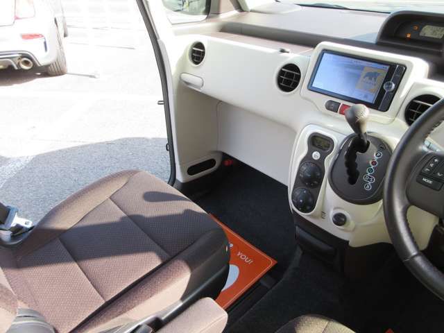 TOYOTA PORTE 2013 Image 31