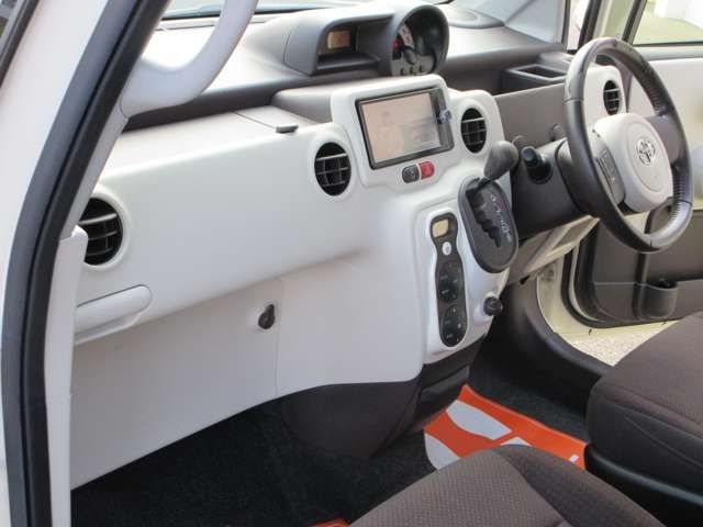 TOYOTA PORTE 2013 Image 31