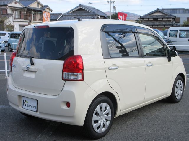 TOYOTA PORTE 2013 Image 31