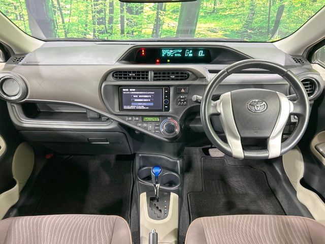 TOYOTA AQUA 2013 Image 31