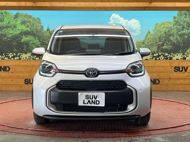 TOYOTA SIENTA HYBRID 2025 Image 31