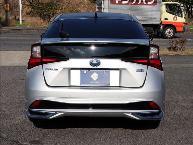 TOYOTA PRIUS 2019 Image 31