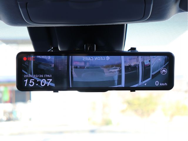 TOYOTA PRIUS 2019 Image 31