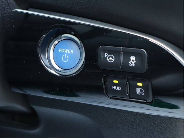 TOYOTA PRIUS 2019 Image 31