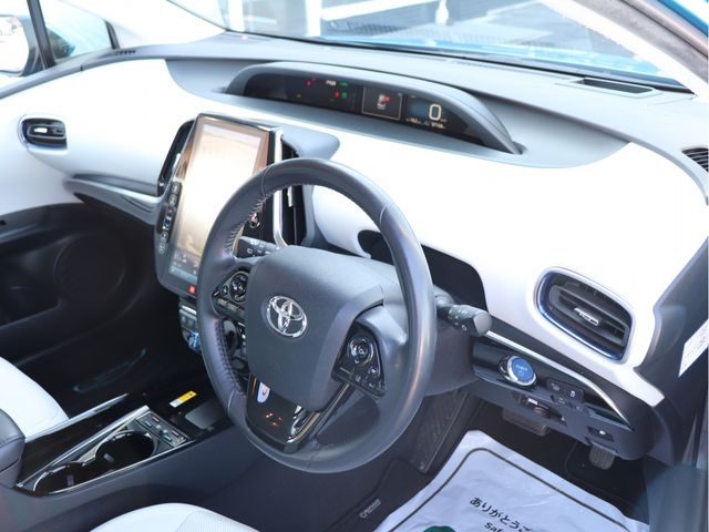 TOYOTA PRIUS 2019 Image 31