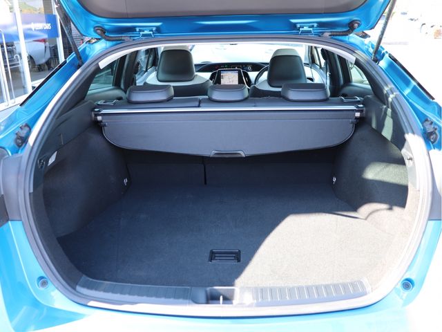 TOYOTA PRIUS 2019 Image 31