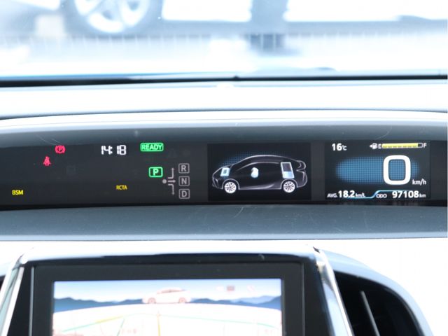 TOYOTA PRIUS 2019 Image 31