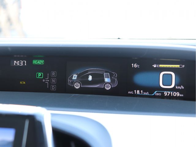 TOYOTA PRIUS 2019 Image 31