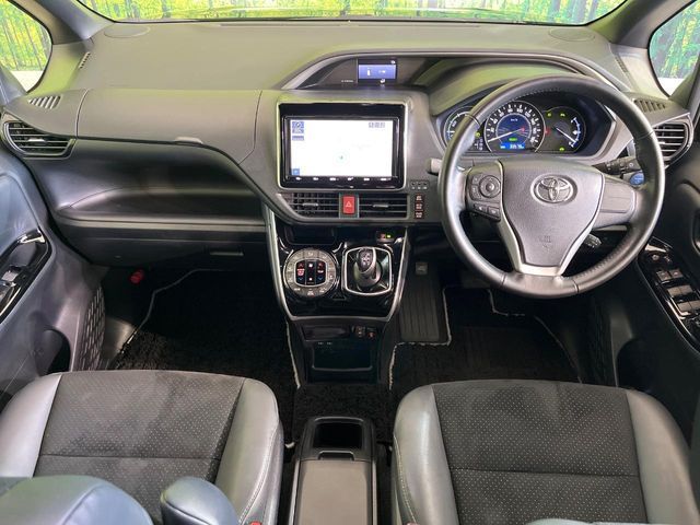 TOYOTA VOXY HYBRID 2021 Image 31