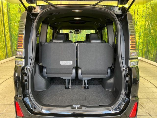 TOYOTA VOXY HYBRID 2021 Image 31