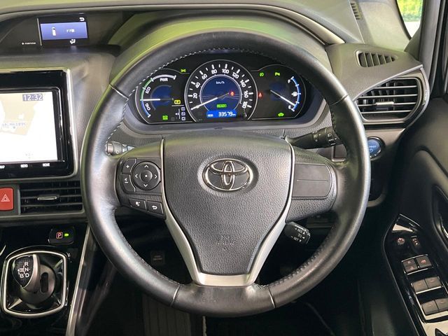 TOYOTA VOXY HYBRID 2021 Image 31