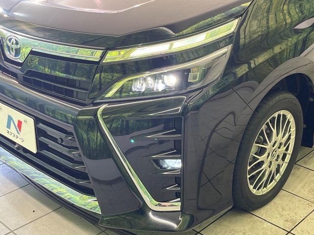 TOYOTA VOXY HYBRID 2021 Image 31