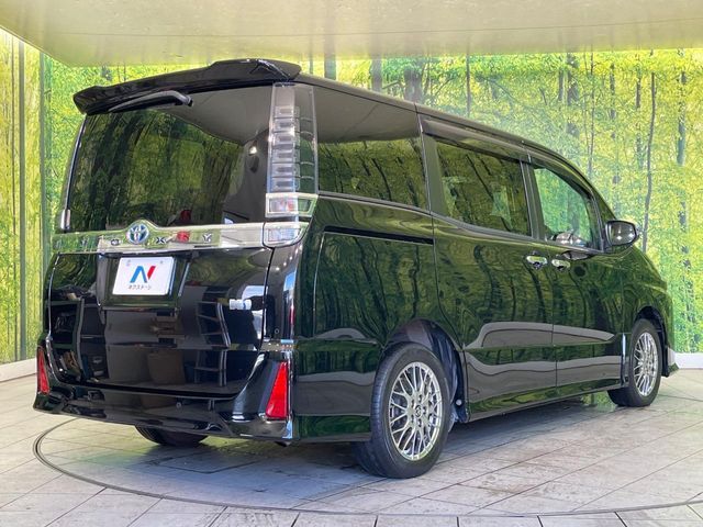 TOYOTA VOXY HYBRID 2021 Image 31