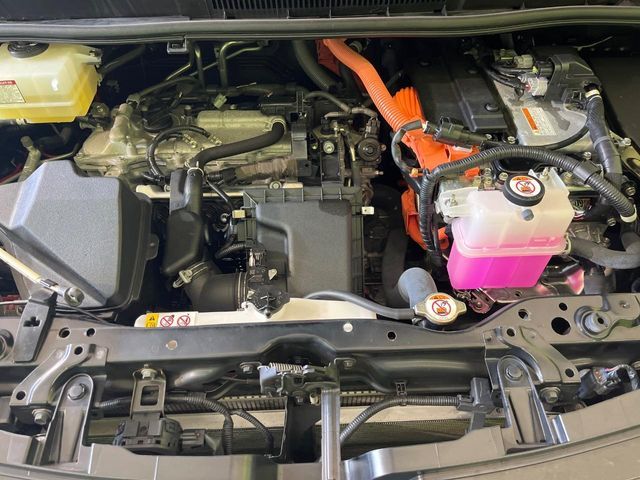 TOYOTA VOXY HYBRID 2021 Image 31