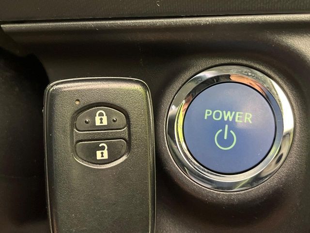 TOYOTA AQUA 2013 Image 31