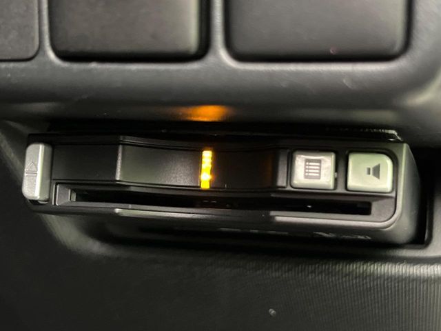 TOYOTA AQUA 2013 Image 31