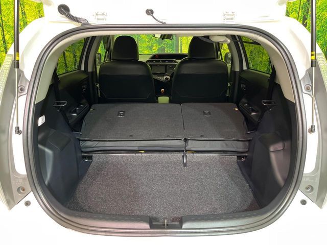 TOYOTA AQUA 2013 Image 31