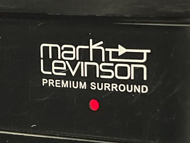 TOYOTA LEXUS IS350 2023 Image 31