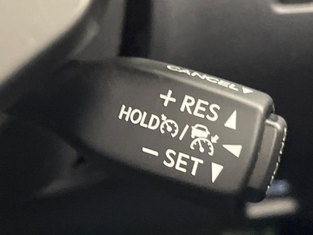 TOYOTA LEXUS IS350 2023 Image 31