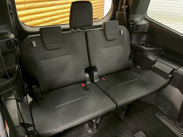 TOYOTA VOXY 2022 Image 31