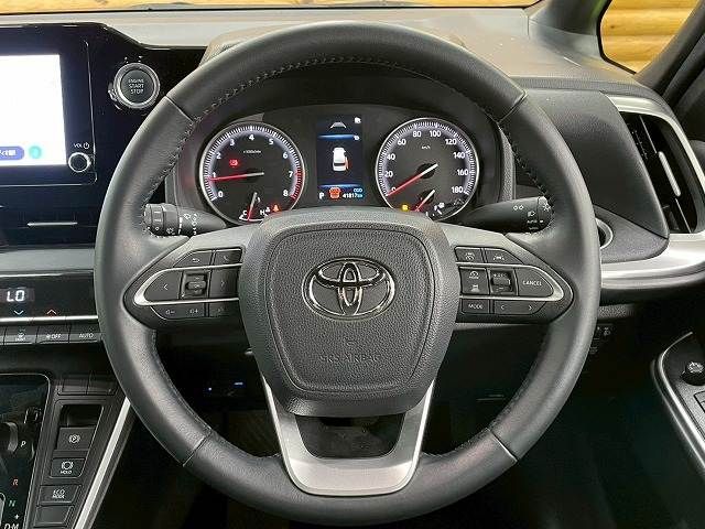 TOYOTA VOXY 2022 Image 31
