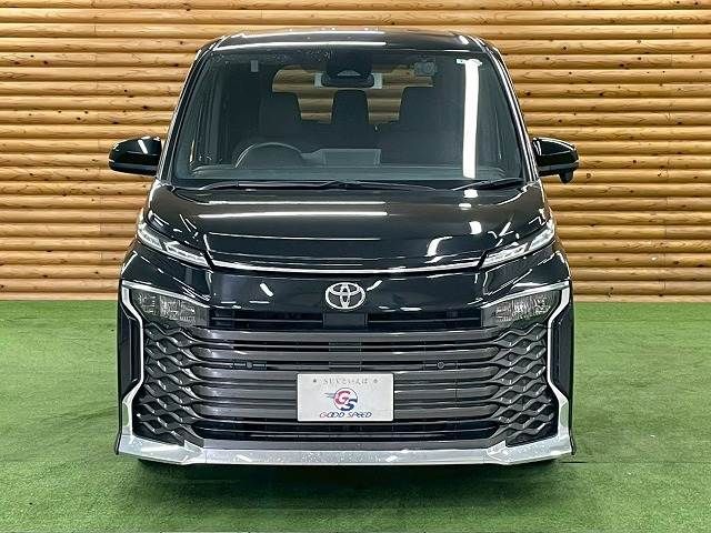 TOYOTA VOXY 2022 Image 31
