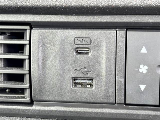 HONDA N BOX CUSTOM 2024 Image 31