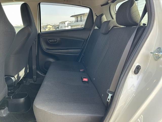 TOYOTA VITZ 2017 Image 31