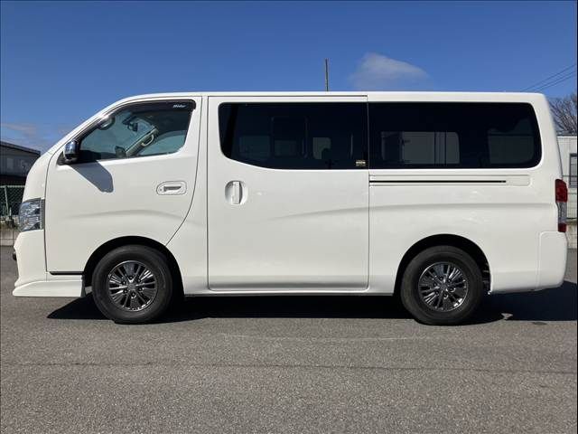 NISSAN NV350 CARAVAN 2020 Image 31