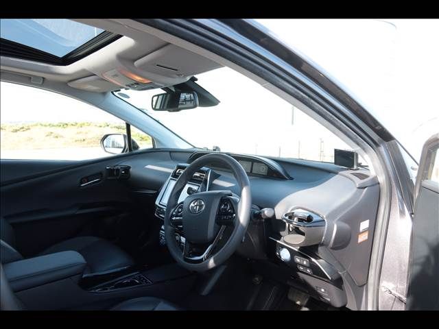 TOYOTA PRIUS 2020 Image 31