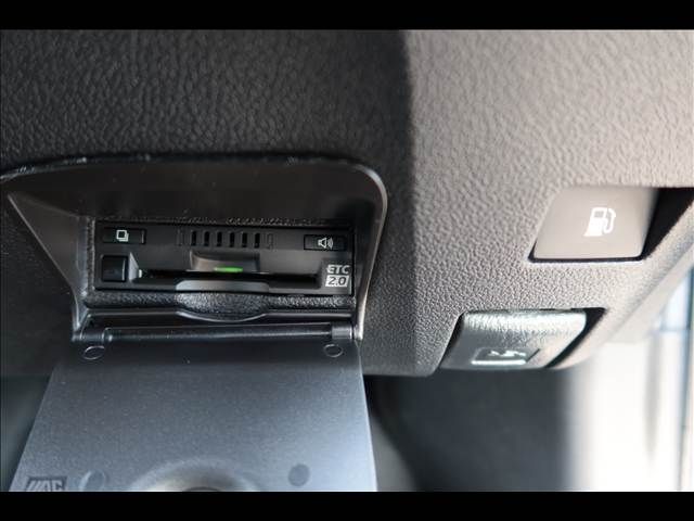 TOYOTA PRIUS 2020 Image 31