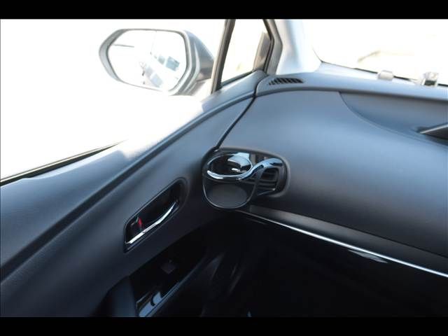 TOYOTA PRIUS 2020 Image 31