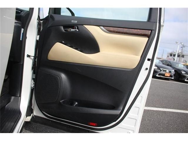 TOYOTA ALPHARD 4WD 2023 Image 31