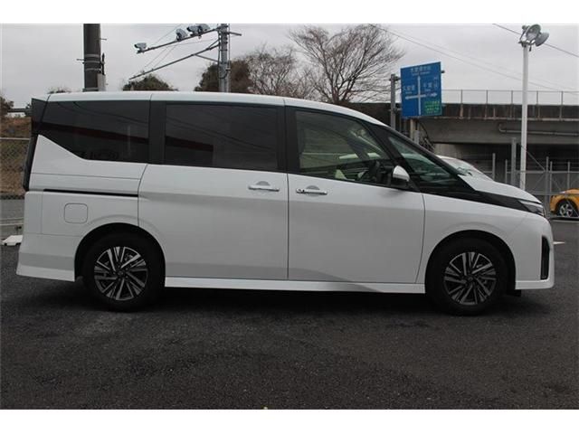 NISSAN SERENA  WG 2025 Image 31