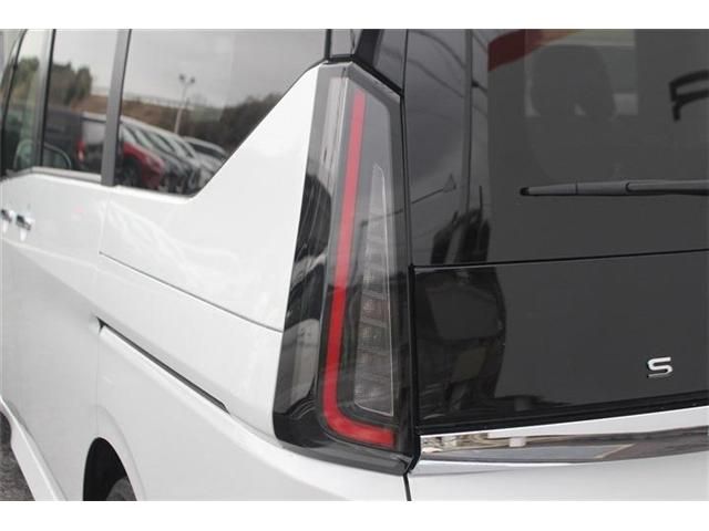 NISSAN SERENA  WG 2025 Image 31