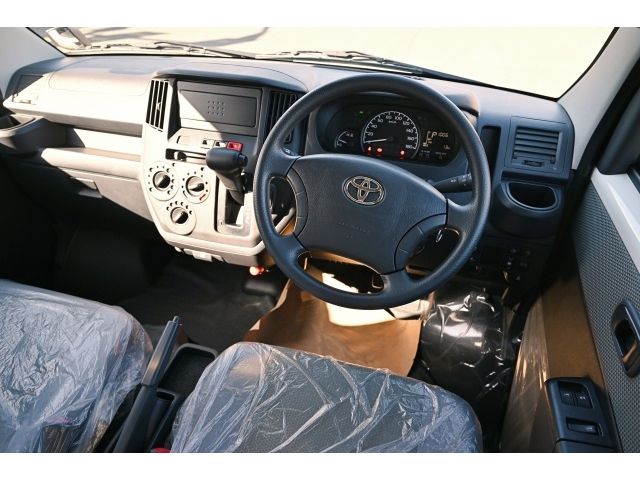 TOYOTA TOWNACE VAN 4WD 2025 Image 31