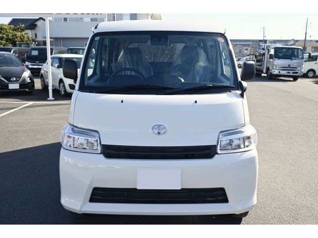 TOYOTA TOWNACE VAN 4WD 2025 Image 31