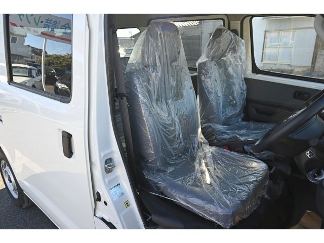 TOYOTA TOWNACE VAN 4WD 2025 Image 31