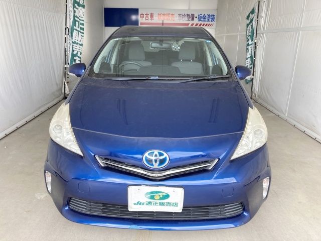 TOYOTA PRIUS ALPHA 2013 Image 31