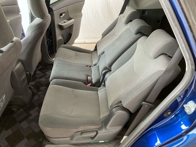 TOYOTA PRIUS ALPHA 2013 Image 31