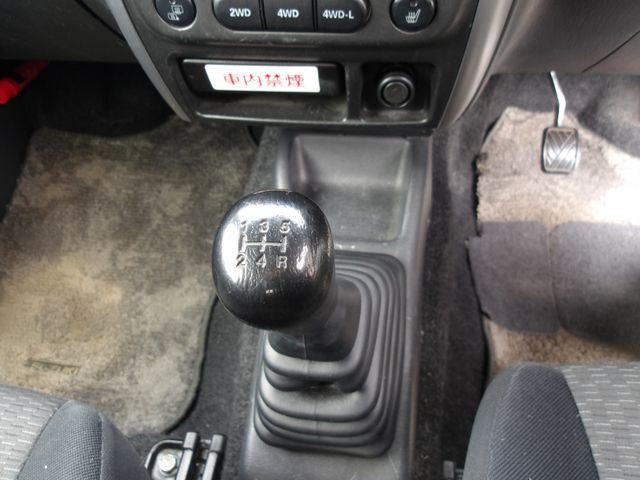 SUZUKI JIMNY SIERRA 2008 Image 31