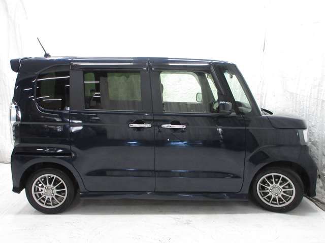 HONDA N BOX CUSTOM 2022 Image 31