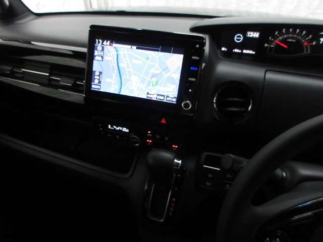 HONDA N BOX CUSTOM 2022 Image 31