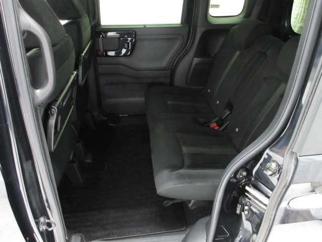 HONDA N BOX CUSTOM 2022 Image 31