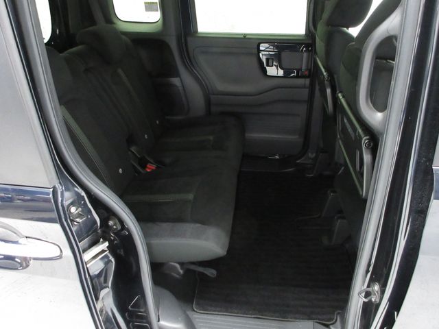 HONDA N BOX CUSTOM 2022 Image 31