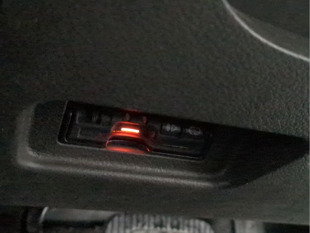 NISSAN CUBE 2012 Image 31