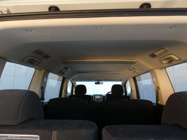 MITSUBISHI DELICA D:5 2WD 2007 Image 31