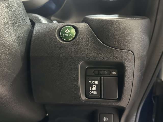 HONDA N BOX 2014 Image 31