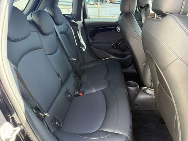 BMW MINI COOPER S 5DOOR 2021 Image 31