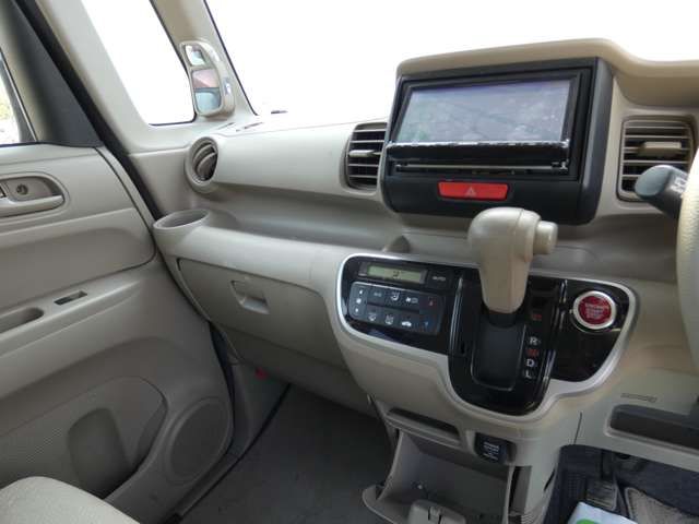 HONDA N BOX 2013 Image 31